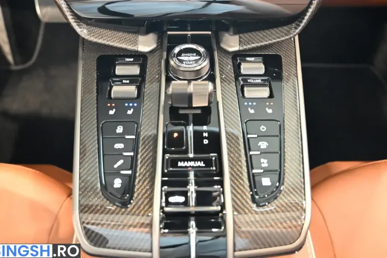 Aston Martin Vanquish din 2025 cu 10.720 km - oferta AST262355 - foto 31