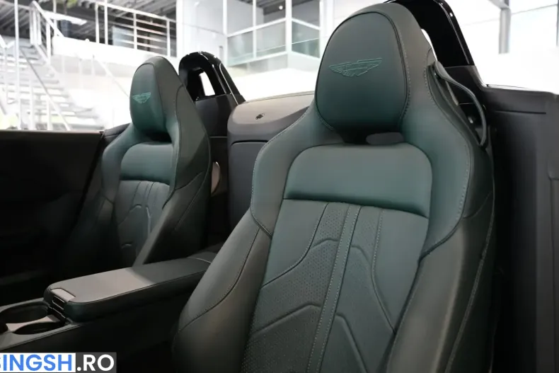 Aston Martin V8 Vantage din 2026 cu 100 km - oferta AST262356 - foto 20