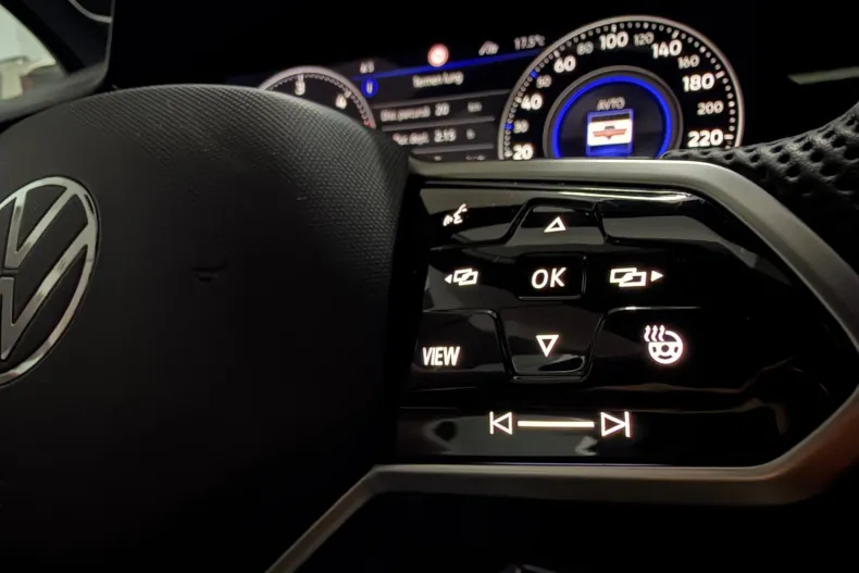Volkswagen Touareg din 2022 cu 120.000 km - oferta VOL262378 - foto 28