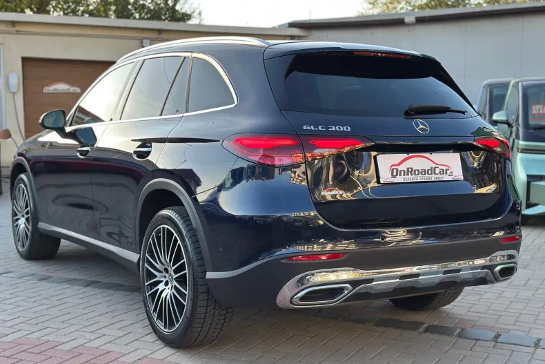 Mercedes-Benz GLC 300 (Clasa GLC) din 2024 cu 32.000 km - oferta MER262382 - foto 4