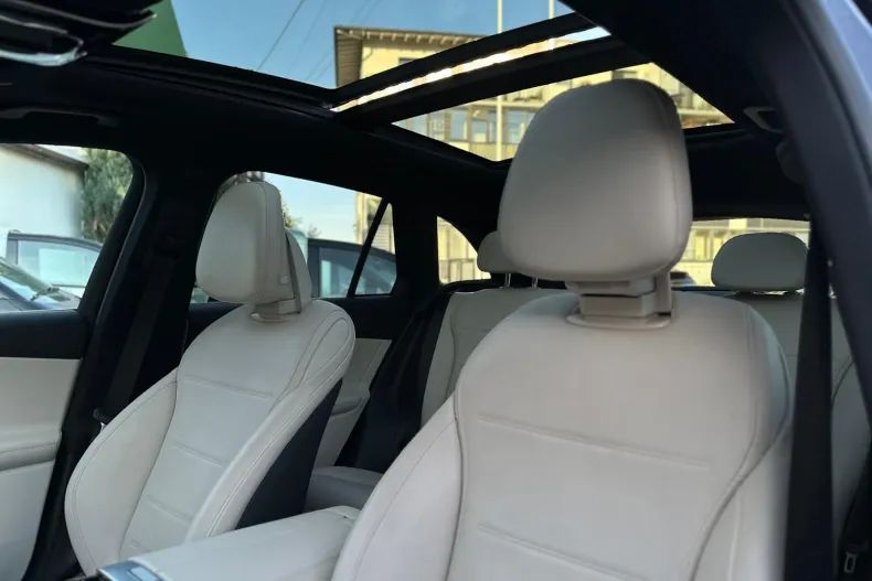 Mercedes-Benz GLC 300 (Clasa GLC) din 2024 cu 32.000 km - oferta MER262382 - foto 8