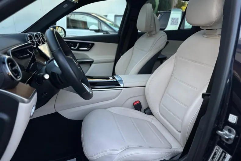 Mercedes-Benz GLC 300 (Clasa GLC) din 2024 cu 32.000 km - oferta MER262382 - foto 22