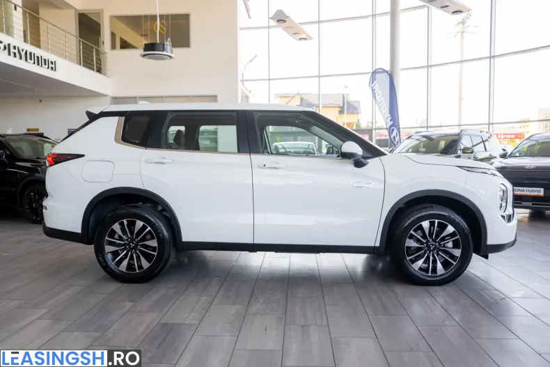 Mitsubishi Outlander din 2025 cu 10 km - oferta MIT262493 - foto 10