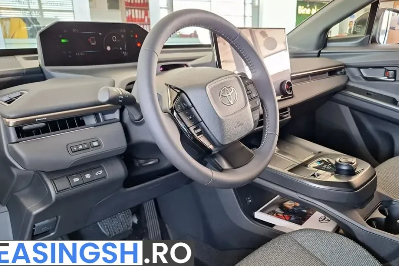 Toyota bZ4X din 2026 cu 1 km - oferta TOY262511 - foto 6
