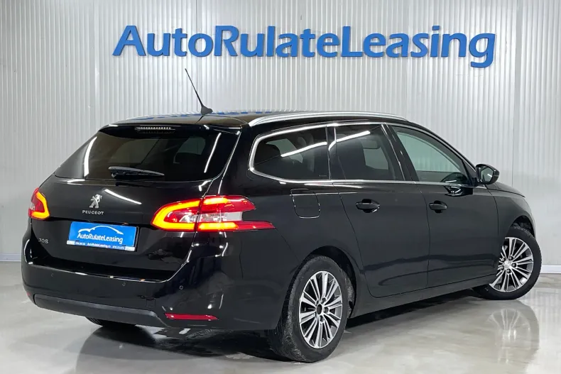 Peugeot 308 din 2020 cu 135.680 km - oferta PEU262528 - foto 3