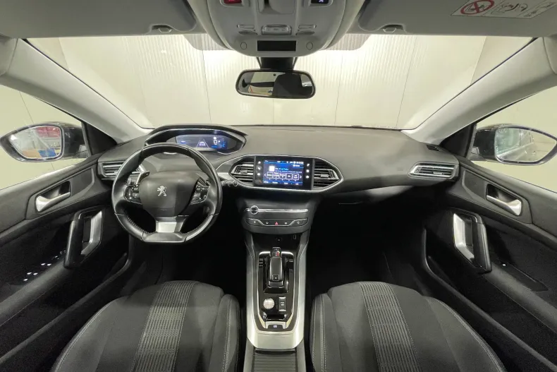 Peugeot 308 din 2020 cu 135.680 km - oferta PEU262528 - foto 7