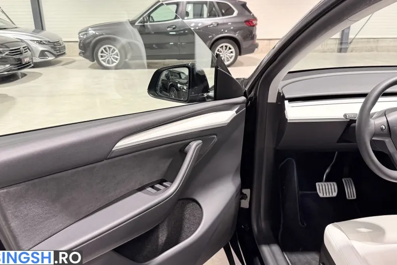 Tesla Model Y din 2023 cu 83.771 km - oferta TES262534 - foto 28