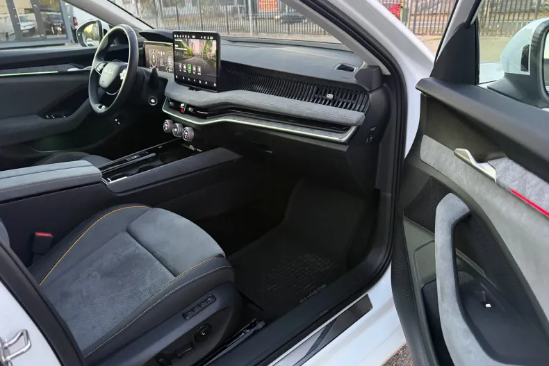 Skoda Superb din 2025 cu 23.500 km - oferta SKO262593 - foto 17