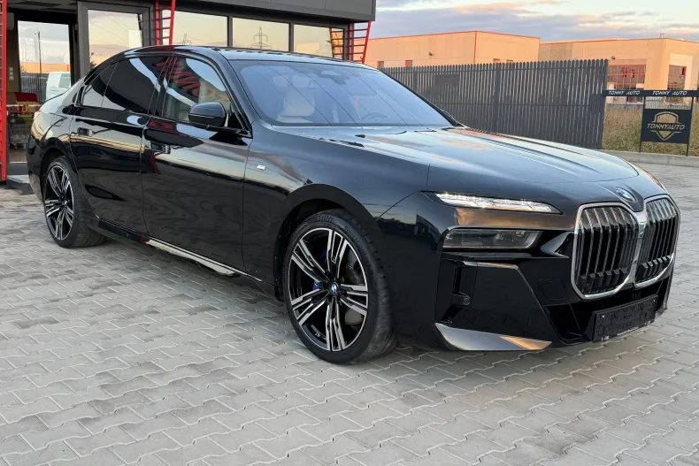 BMW 740 (Seria 7) din 2023 cu 123.000 km - oferta BMW262601 - foto 8