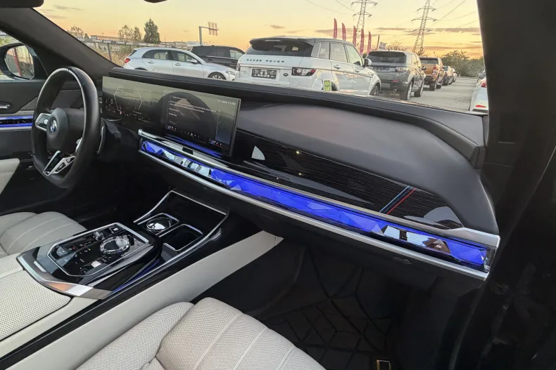 BMW 740 (Seria 7) din 2023 cu 123.000 km - oferta BMW262601 - foto 18