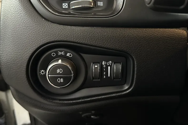 Jeep Renegade din 2021 cu 56.546 km - oferta JEE262608 - foto 15