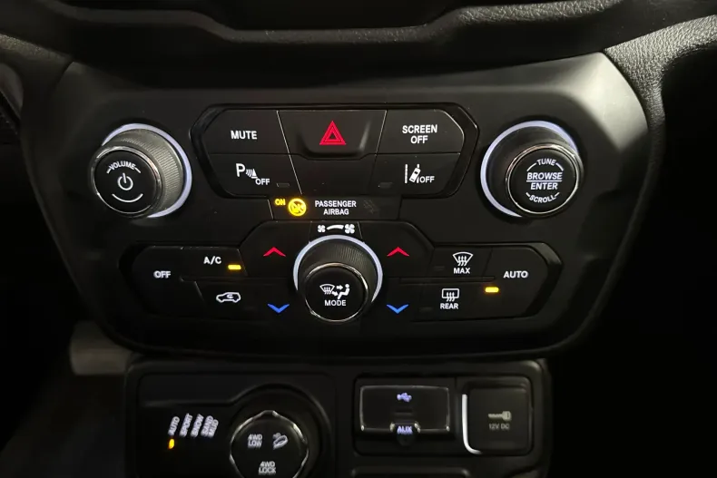 Jeep Renegade din 2021 cu 56.546 km - oferta JEE262608 - foto 19