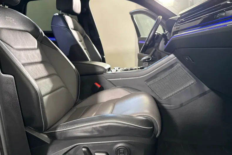 Volkswagen Touareg din 2023 cu 119.692 km - oferta VOL262610 - foto 11