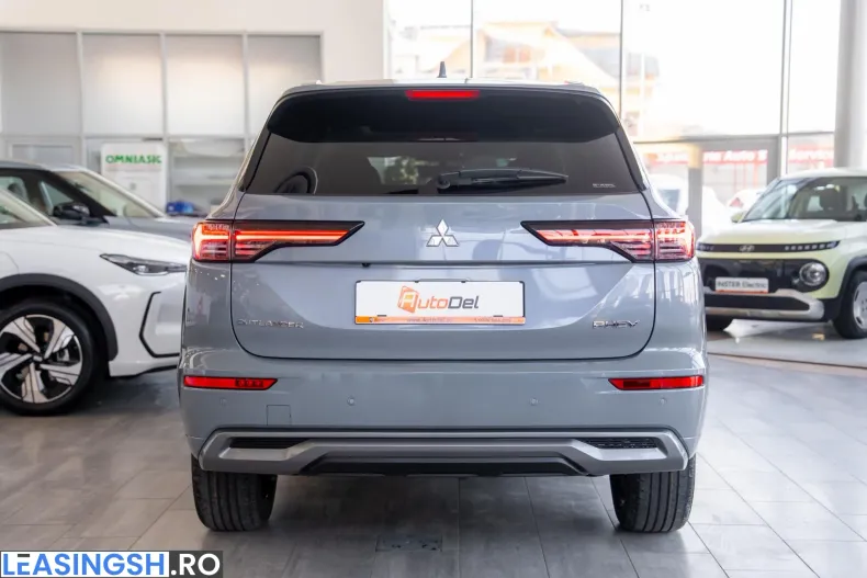 Mitsubishi Outlander din 2025 cu 1 km - oferta MIT262623 - foto 4