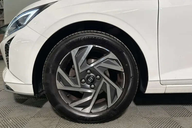 Hyundai i20 din 2023 cu 31.117 km - oferta HYU262666 - foto 13