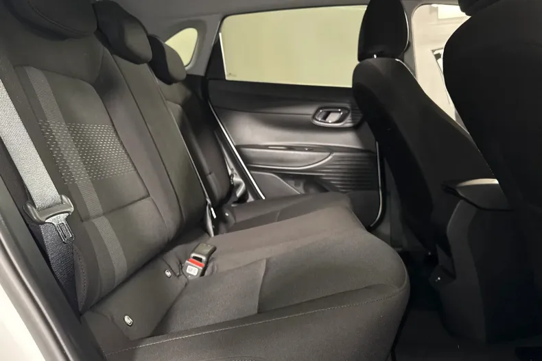 Hyundai i20 din 2023 cu 19.724 km - oferta HYU262667 - foto 12