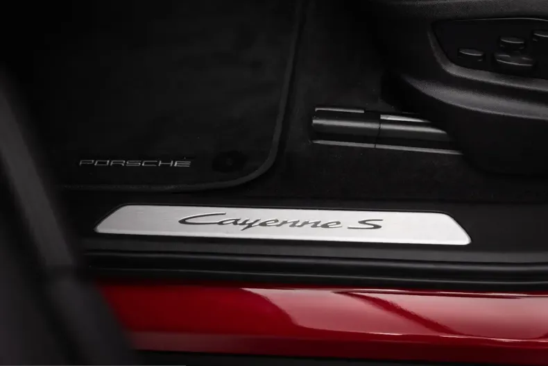 Porsche Cayenne din 2023 cu 6.100 km - oferta POR262685 - foto 32