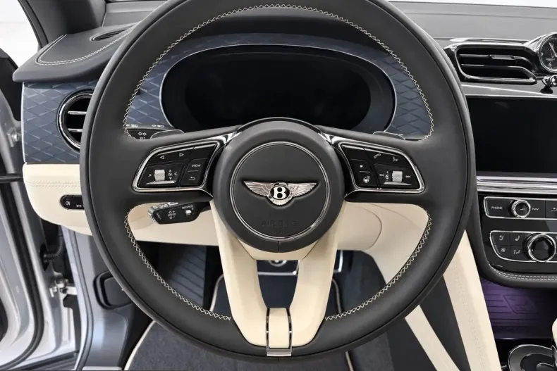 Bentley Bentayga din 2026 cu 10.900 km - oferta BEN262695 - foto 12