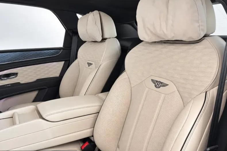 Bentley Bentayga din 2026 cu 10.900 km - oferta BEN262695 - foto 26