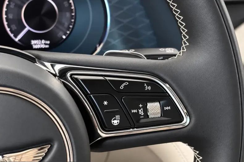 Bentley Bentayga din 2026 cu 10.900 km - oferta BEN262695 - foto 29