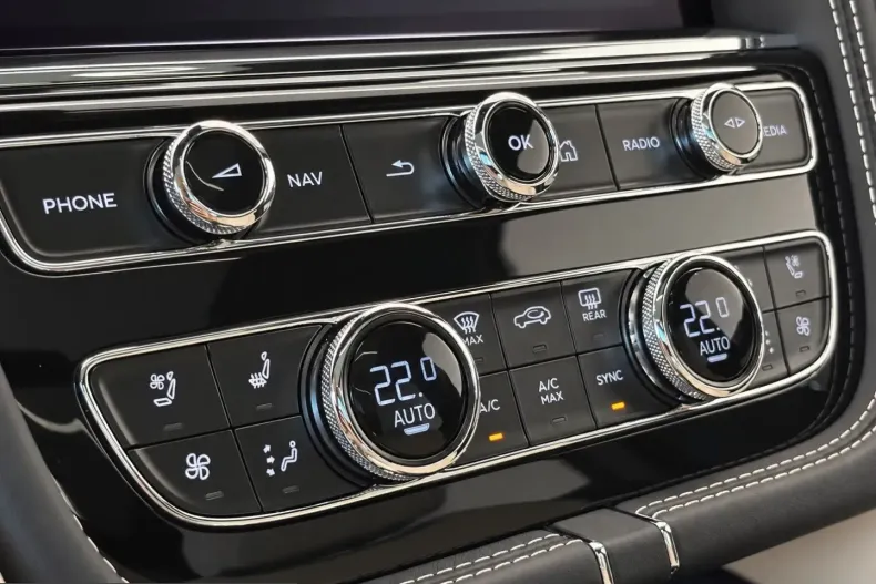Bentley Bentayga din 2026 cu 10.900 km - oferta BEN262695 - foto 37