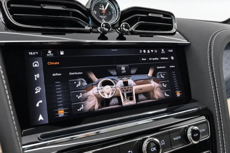 Bentley Bentayga din 2026 cu 10.900 km - oferta BEN262695 - foto 38