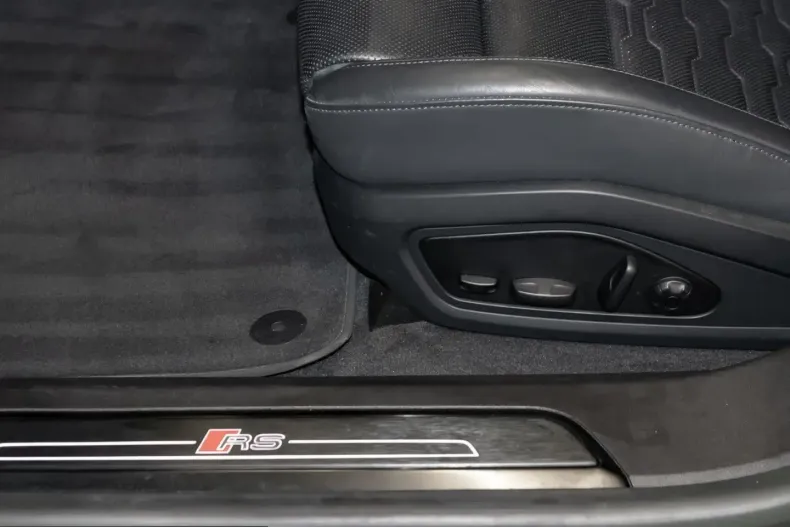 Audi RS din 2024 cu 33.760 km - oferta AUD262716 - foto 17
