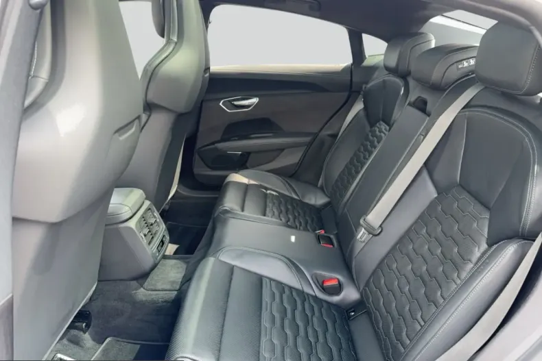 Audi RS din 2024 cu 47.896 km - oferta AUD262719 - foto 11