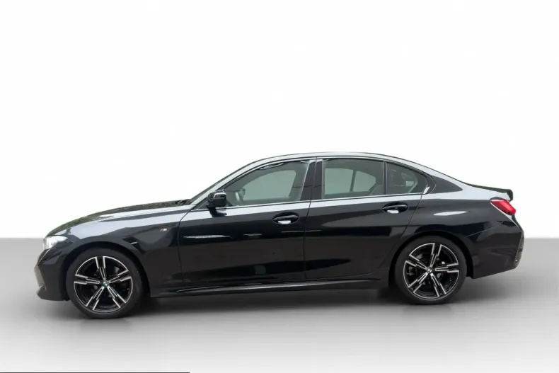 BMW 318 (Seria 3) din 2023 cu 35.219 km - oferta BMW262822 - foto 3