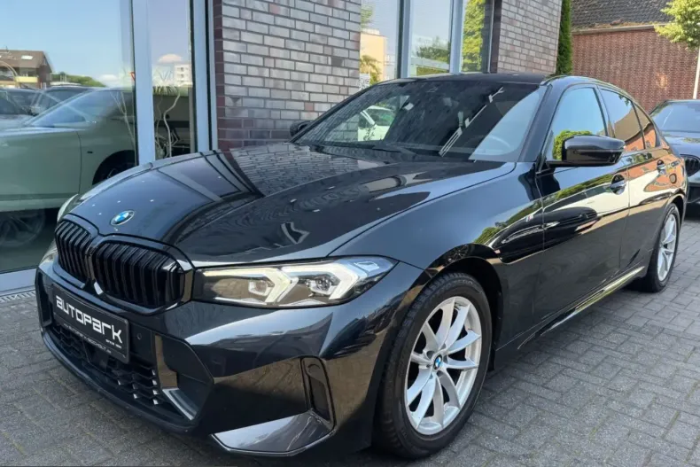 BMW 318 (Seria 3) din 2023 cu 90.000 km - oferta BMW262831 - foto 1