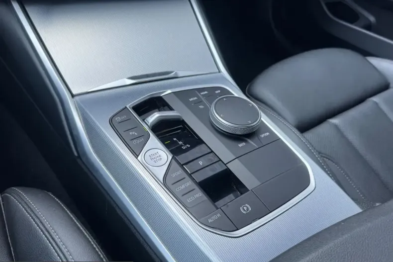 BMW 318 (Seria 3) din 2023 cu 90.000 km - oferta BMW262831 - foto 18