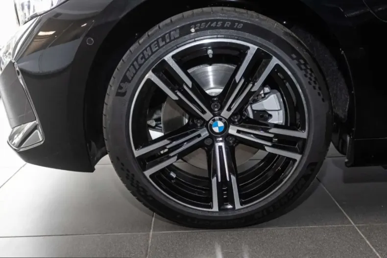 BMW 330 (Seria 3) din 2025 cu 1.100 km - oferta BMW262835 - foto 3