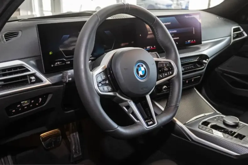 BMW 330 (Seria 3) din 2025 cu 1.100 km - oferta BMW262835 - foto 5