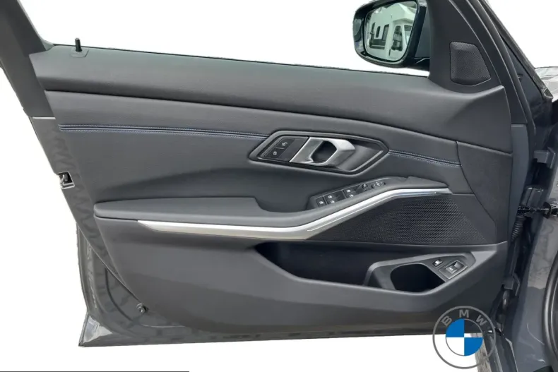 BMW 330 (Seria 3) din 2025 cu 31.900 km - oferta BMW262838 - foto 10