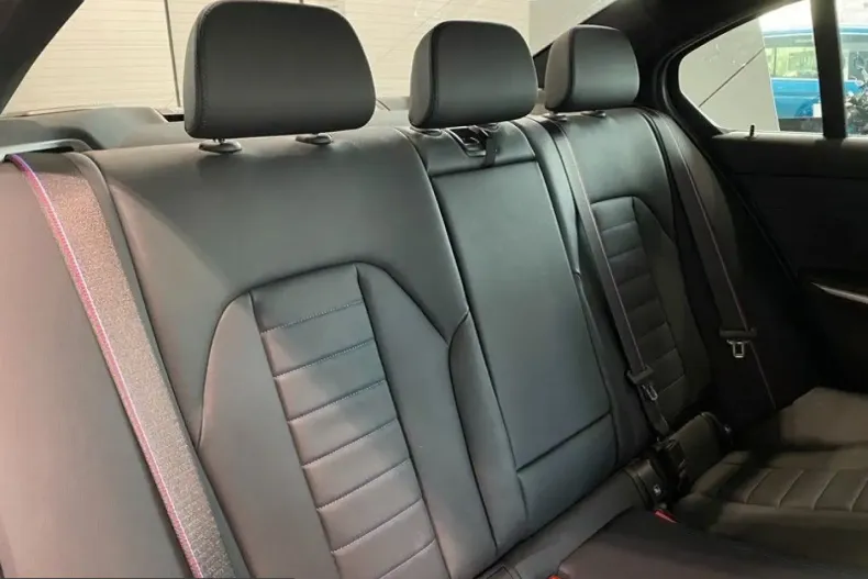BMW 330 (Seria 3) din 2025 cu 14.987 km - oferta BMW262840 - foto 25