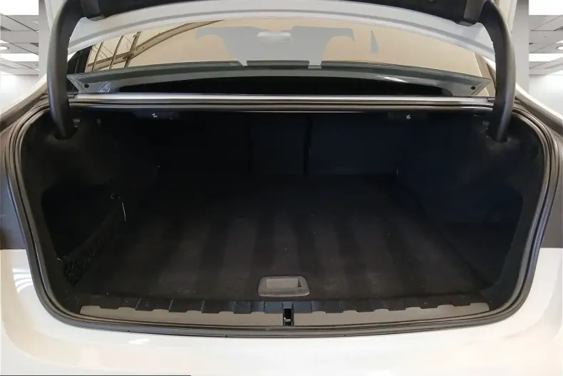 BMW 330 (Seria 3) din 2025 cu 29.649 km - oferta BMW262844 - foto 11