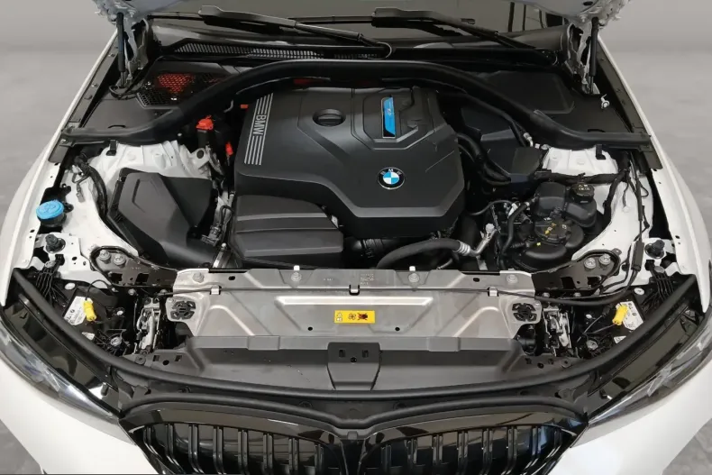 BMW 330 (Seria 3) din 2025 cu 29.649 km - oferta BMW262844 - foto 12