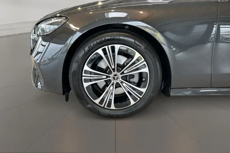 Mercedes-Benz E 220 (Clasa E) din 2025 cu 14.333 km - oferta MER262873 - foto 9