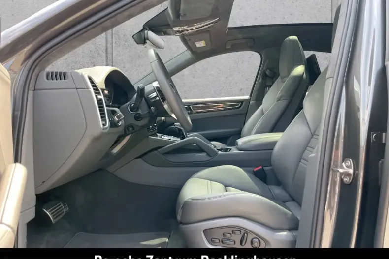 Porsche Cayenne din 2023 cu 41.322 km - oferta POR262922 - foto 4
