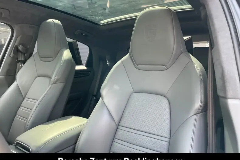 Porsche Cayenne din 2023 cu 41.322 km - oferta POR262922 - foto 5