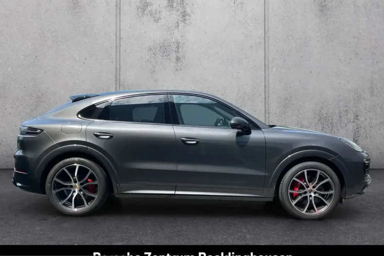 Porsche Cayenne din 2023 cu 41.322 km - oferta POR262922 - foto 8