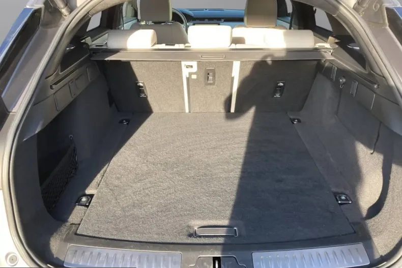 Land Rover Range Rover Velar din 2021 cu 39.000 km - oferta LAN262944 - foto 10