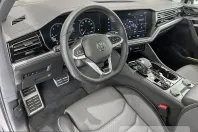 Volkswagen Touareg din 2025 cu 13.446 km - oferta VOL262951 - foto 2
