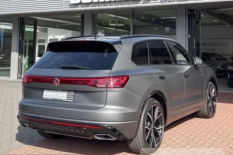 Volkswagen Touareg din 2025 cu 13.446 km - oferta VOL262951 - foto 3