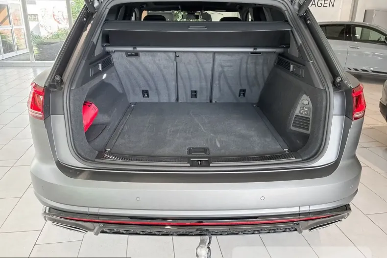 Volkswagen Touareg din 2025 cu 13.446 km - oferta VOL262951 - foto 15