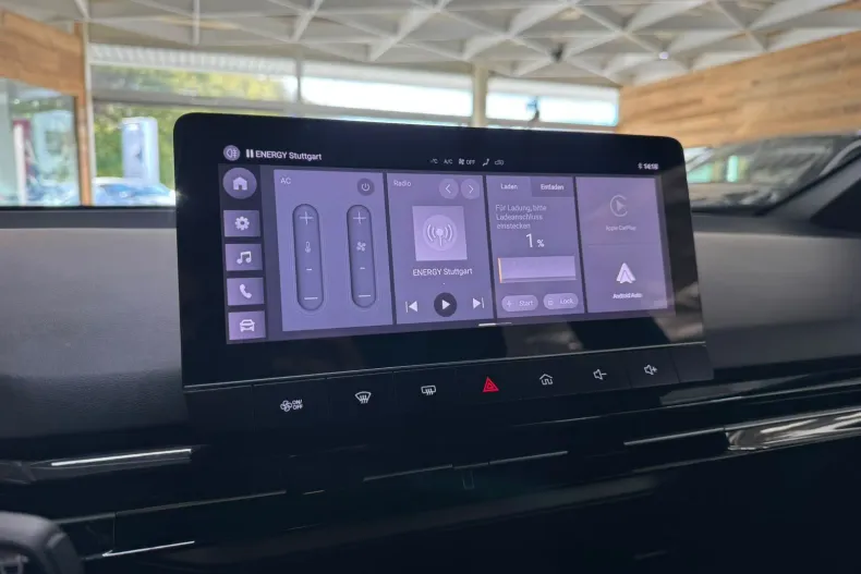 MG MG4 din 2023 cu 35.326 km - oferta MG0263010 - foto 12
