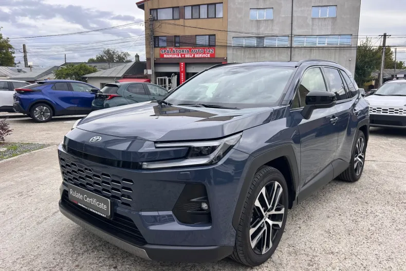 Toyota RAV4 din 2026 cu 10.531 km - oferta TOY263049 - foto 1