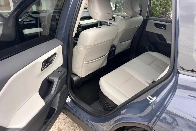 Toyota RAV4 din 2026 cu 10.531 km - oferta TOY263049 - foto 10