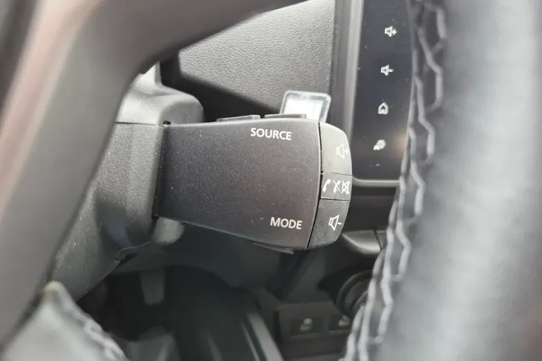 Dacia Duster din 2024 cu 62.315 km - oferta DAC263140 - foto 19