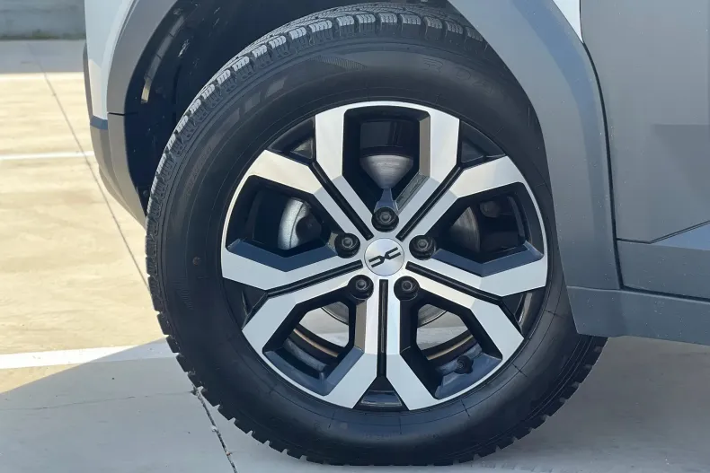 Dacia Duster din 2025 cu 35.000 km - oferta DAC263142 - foto 5